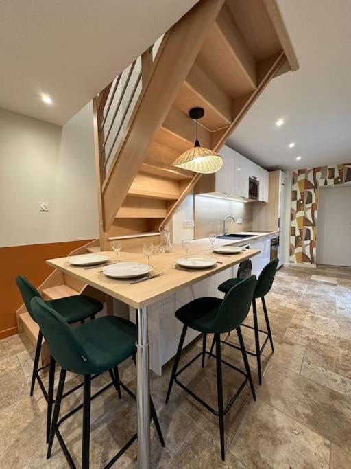 Maison Avec Cour Interieure 苏亚克 外观 照片