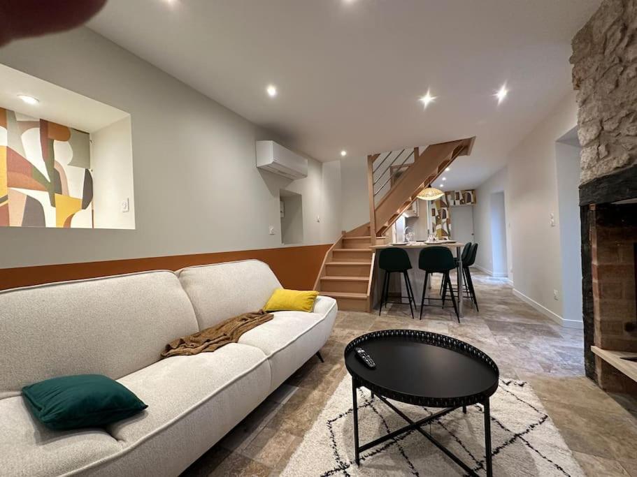 Maison Avec Cour Interieure 苏亚克 外观 照片